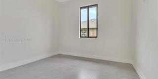 4501 SW 15th ST Gallery 13