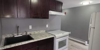 105 Walnut Ave Gallery 1