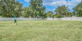 Courtyard on Main Gallery 20