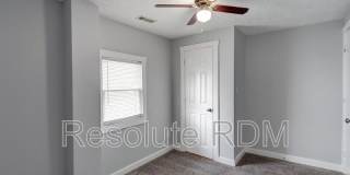 743 Cottage Avenue Gallery 26
