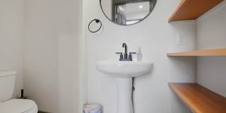 Vibrant One Bedroom Apartment in Over the Rhine Gallery 25