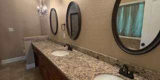 Spacious 4 Bedroom 2 1/2 Bath Home For Rent in Sango Area! Gallery 17