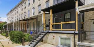 4021 BROWN Street Gallery 18