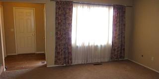 Cute & Clean 3 bedroom Townhome in the Heights Gallery 4