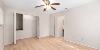 Spacious 3/3 townhome-style condo in Rockwood Villas with washer/dryer Gallery 27