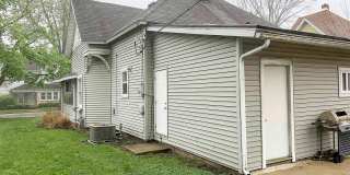 PRELEASING for AUGUST! Close to Campus Gallery 3