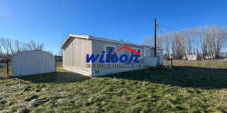 Large 3 Bed / 2 Bath Country Home on 1 Acre – Tieton, WA Gallery 1