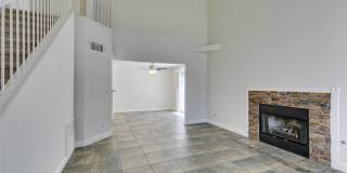 200 Luninborg Street Gallery 28