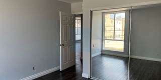 323 Gallery 15