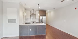 525 East Apartments Gallery 70