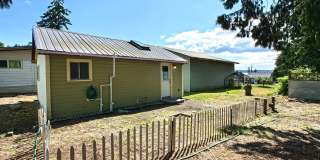 Cozy Cabin on Camano!~ Gallery 1