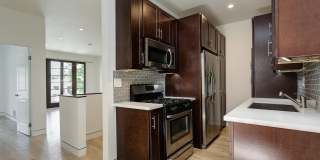 7223 Willoughby Ave Gallery 7