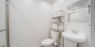 4 or 5 Bedroom Right off of High St - OSU Campus Gallery 7