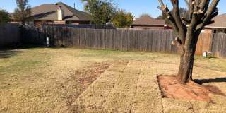 3 bed 2 bath home for rent in Norman near SE 24th and Lindsey, new paint, new flooring, great area! Gallery 14