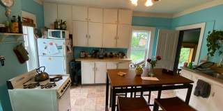 819 S. Van Buren Street - 3 Bedroom House! Gallery 4