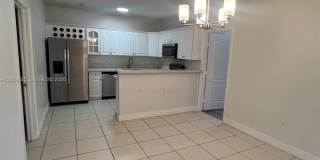 7570 NW 176th Ter Gallery 4
