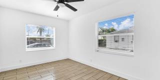 1744 Madison Street Gallery 19