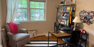 1316 Rowe Street Gallery 19