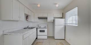 Bright & Spacious 2-Bedroom in the Heart of Las Vegas! Gallery 1