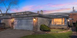 Charming 4BR House in Lincolnwood Close to Shopping  Highway Gallery 1