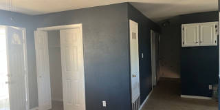 Room for Everyone! Charming 4-Bed 1.5 Bath Gallery 5