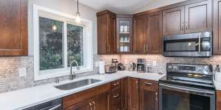 New Home in Private Neighborhood 3mi from Mayo Gallery 7