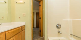 521 Henderson Crossing Gallery 9
