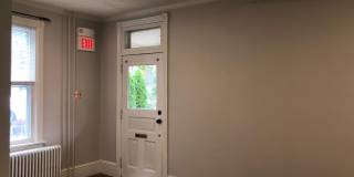 156 GREEN Street Gallery 18