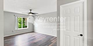 Modern 3-Bedroom Retreat with Pool, Fitness Center & More Gallery 11