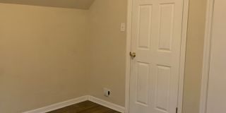 4201 Dinglewood Ave. Gallery 21