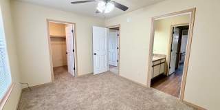 1141 S Tottenham Court Gallery 13