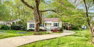 2 Bed, 2 Bath in the Garden Homes neighborhood of Greensboro! Gallery 1