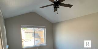 Gorgeous 3 Bed / 2.5 Bath Townhome in the heart of Talent, OR Gallery 11