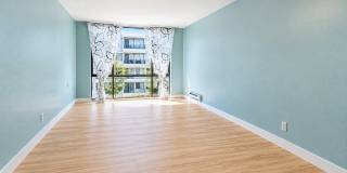San Francisco Bright & Spacious 1-Bedroom Condo with Parking Gallery 1