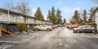 18411 E Burnside St Gallery 24