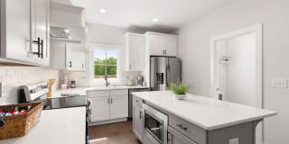 Designer Home near Auburn University's Campus! Gallery 10