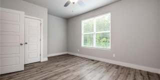 1510 N Gregg Avenue Gallery 17