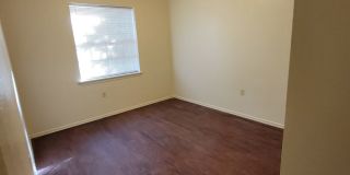 3 bedroom 1.5 bathroom Gallery 10