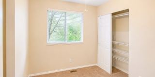 Charming 5-Bedroom Cul-de-Sac Home in Sandy with Garden Beds and Outdoor Space Charming 5-Bedroom Cul-de-Sac Home in Sandy with Garden Beds and Outdoor Space Gallery 16