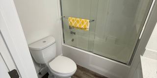 NEW 2 Bed, 2 Bath LOFTS! HEART OF KOREATOWN! * WASHER & DRYER in unit! Gallery 21