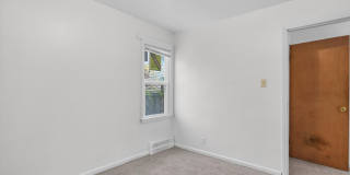 $1250 3 bed Bungalow Gallery 17