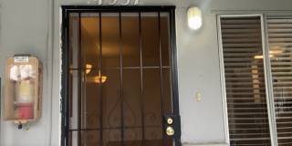 4937 Coronado Ave! Spacious 2 Bed-1 Bath Unit in OB! 4937 Coronado Ave! Spacious 2 Bed-1 Bath Unit in OB! Gallery 1