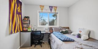 124 N College Street Gallery 12