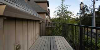 2BD 2.5BA + Bonus Room/Den/Office Townhouse w/Garage + AC + Washer/Dryer Included Gallery 23