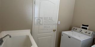 Ideal Layout! 4 Bedroom Home with Main Floor Bed/Bath & Open Loft Gallery 42