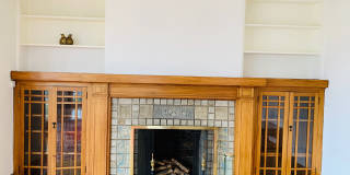 860 Monterey Boulevard Gallery 17