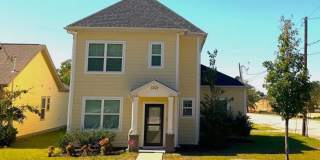 Beautiful 4bed/2.5bath in Hampton Place Gallery 1