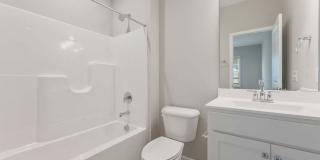 3 Bedroom / 3.5 Bath Townhome Close to NCSU, Centennial Campus & Downtown Raleigh! Gallery 26