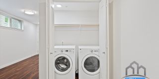 Hollywood 12 Gallery 30