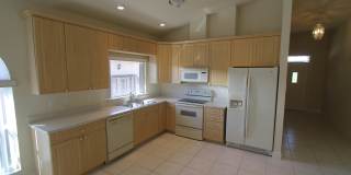 ** PET FRIENDLY **NAPLES PARK - NO HOA - POOL & SPA HOME - CLOSE TO BEACH! - ANNUAL Gallery 4